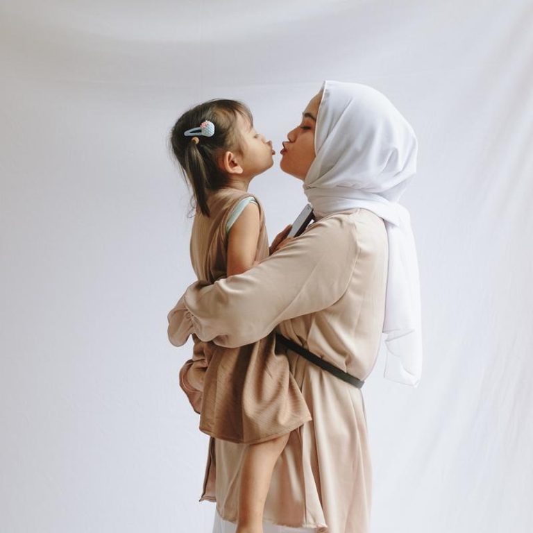 single-mother-f5b55bfbad6c43bf9aa3c9608bb5a5b3